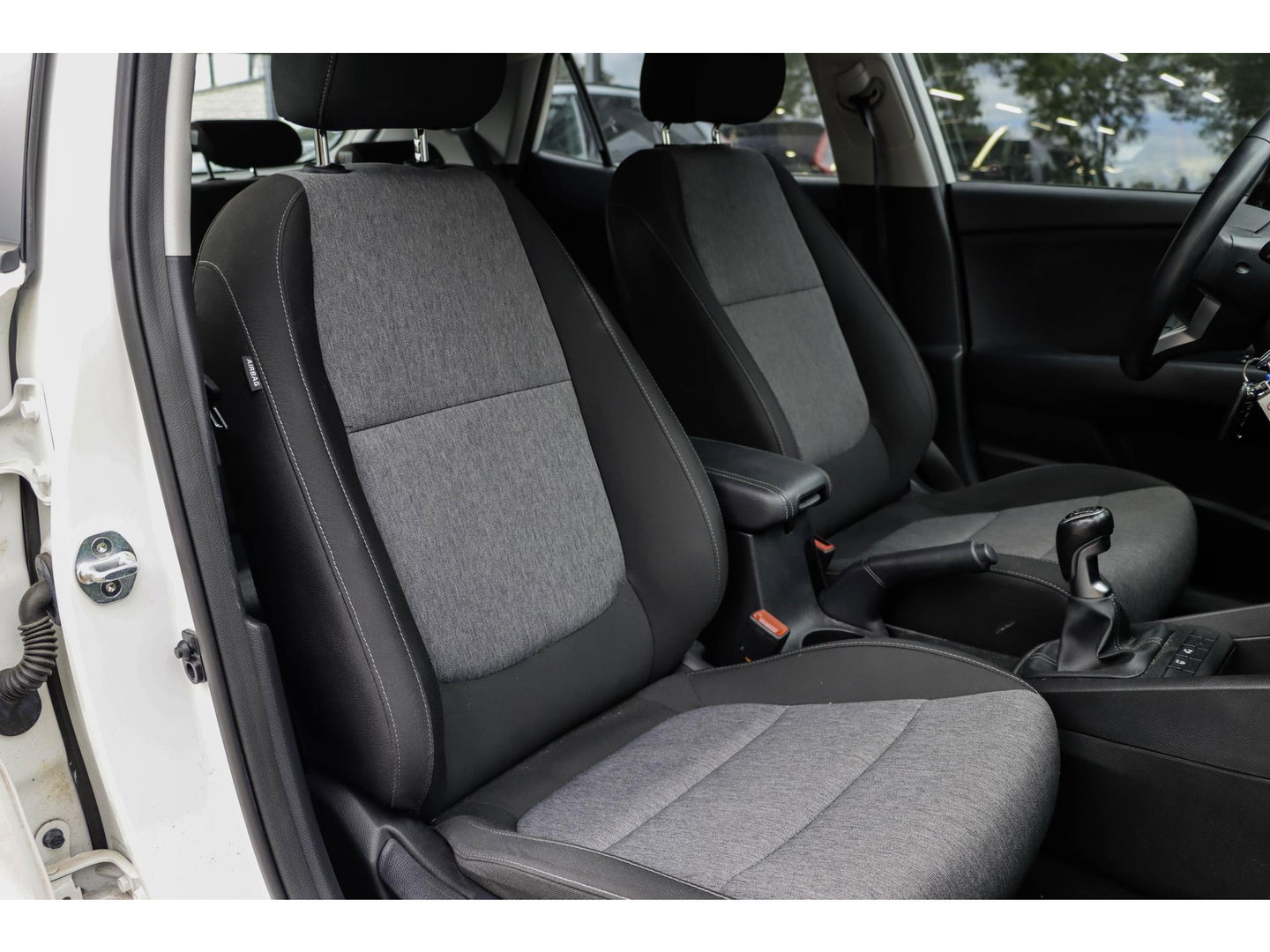 Kia Stonic 1.0 T-GDi DynamicLine | Camera | Navigatie | Trekhaak | Cruise Control