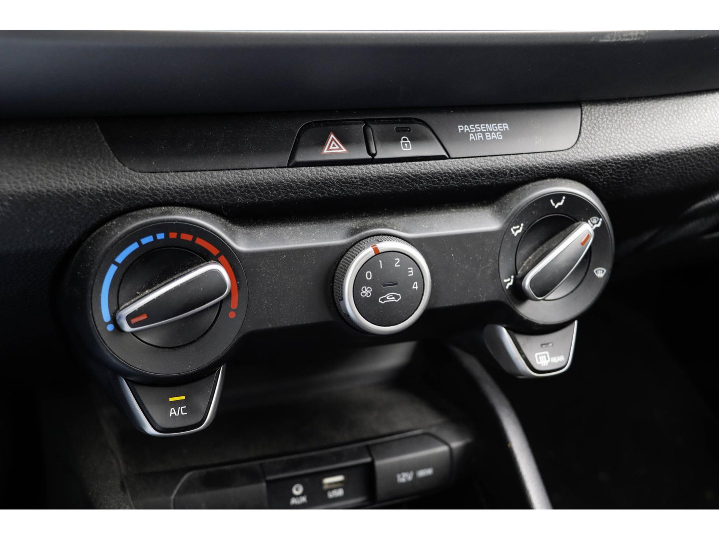 Kia Stonic 1.0 T-GDi DynamicLine | Camera | Navigatie | Trekhaak | Cruise Control