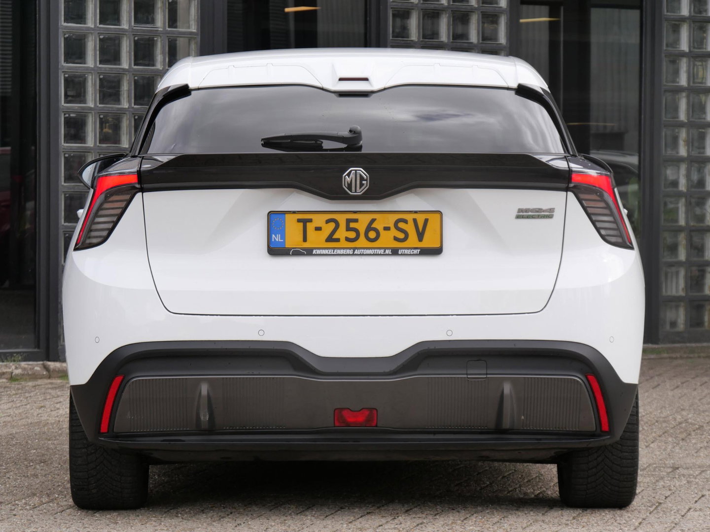 MG Mg4 electric 64kWh LONG RANGE/ NL-AUTO 1STE EIGENAAR/ SOH 95%