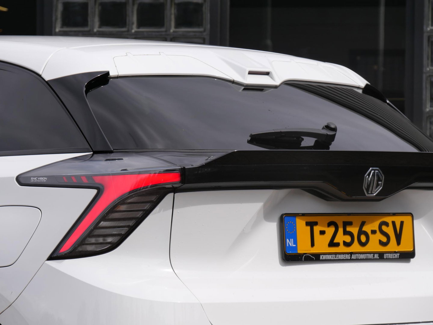 MG Mg4 electric 64kWh LONG RANGE/ NL-AUTO 1STE EIGENAAR/ SOH 95%