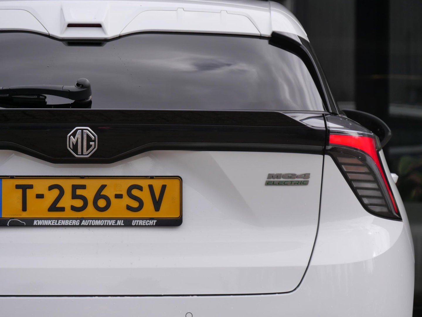 MG Mg4 electric 64kWh LONG RANGE/ NL-AUTO 1STE EIGENAAR/ SOH 95%