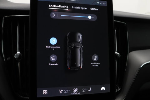 Volvo XC60 T6 Plus Black Edition | FACELIFT | Harman/Kardon | BLIS | 360° Camera | ACC | Pilot Assist | Stoel+Stuurverwarming