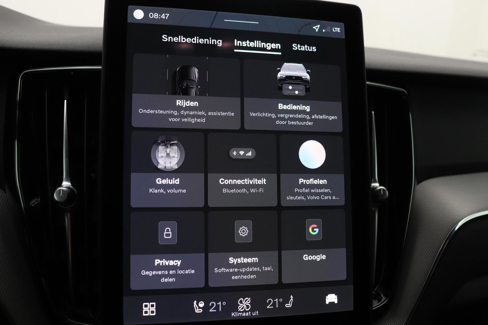 Volvo XC60 T6 Plus Black Edition | FACELIFT | Harman/Kardon | BLIS | 360° Camera | ACC | Pilot Assist | Stoel+Stuurverwarming