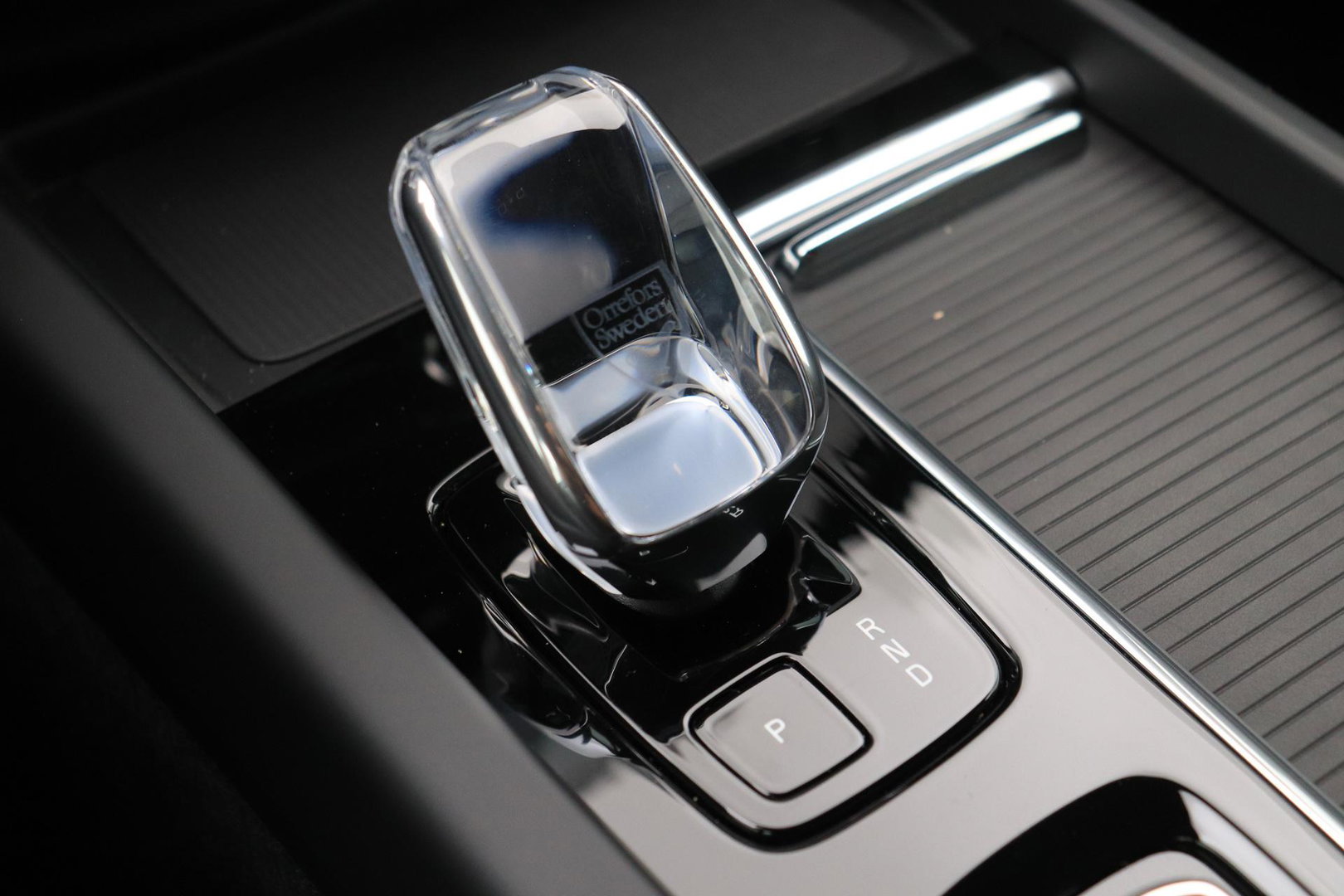 Volvo XC60 T6 Plus Black Edition | FACELIFT | Harman/Kardon | BLIS | 360° Camera | ACC | Pilot Assist | Stoel+Stuurverwarming