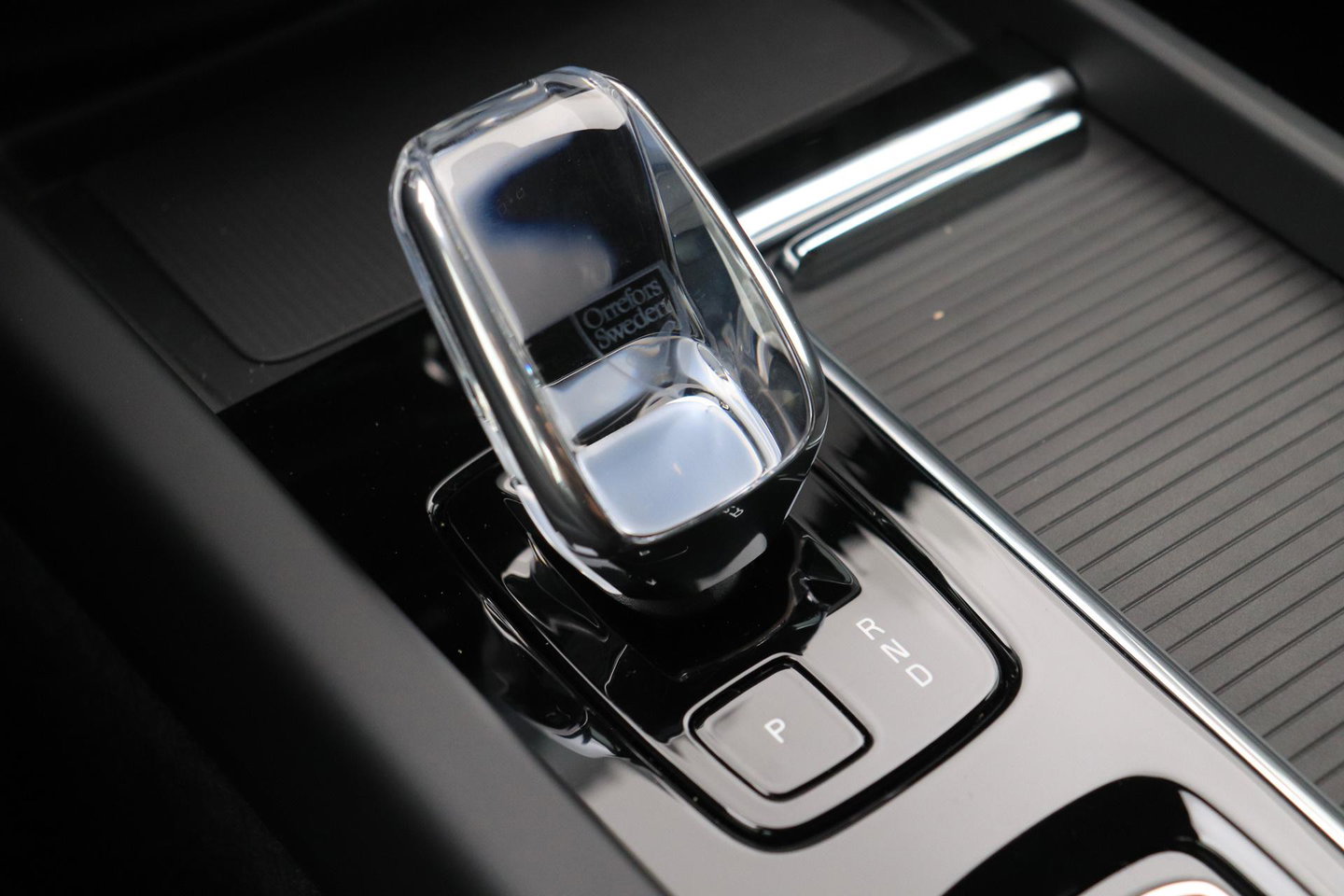 Volvo XC60 T6 Plus Black Edition | FACELIFT | Harman/Kardon | BLIS | 360° Camera | ACC | Pilot Assist | Stoel+Stuurverwarming