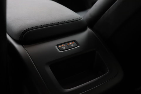 Volvo XC60 T6 Plus Black Edition | FACELIFT | Harman/Kardon | BLIS | 360° Camera | ACC | Pilot Assist | Stoel+Stuurverwarming