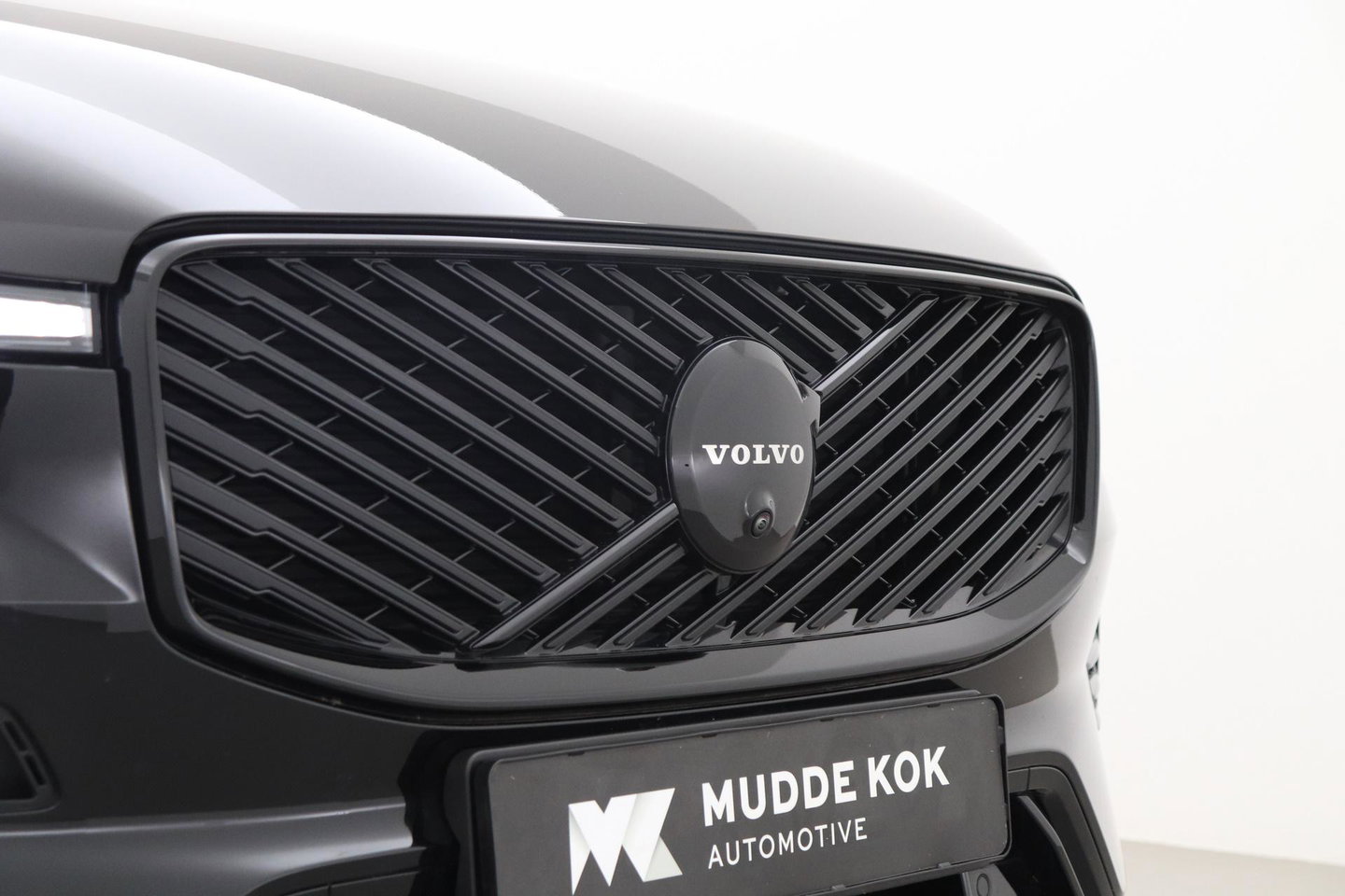Volvo XC60 T6 Plus Black Edition | FACELIFT | Harman/Kardon | BLIS | 360° Camera | ACC | Pilot Assist | Stoel+Stuurverwarming