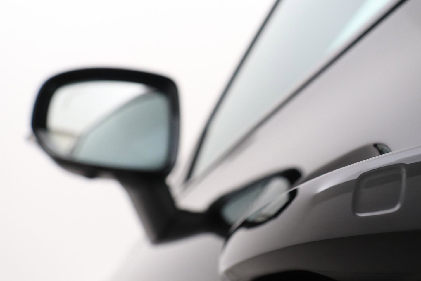 Volvo XC60 T6 Plus Black Edition | FACELIFT | Harman/Kardon | BLIS | 360° Camera | ACC | Pilot Assist | Stoel+Stuurverwarming