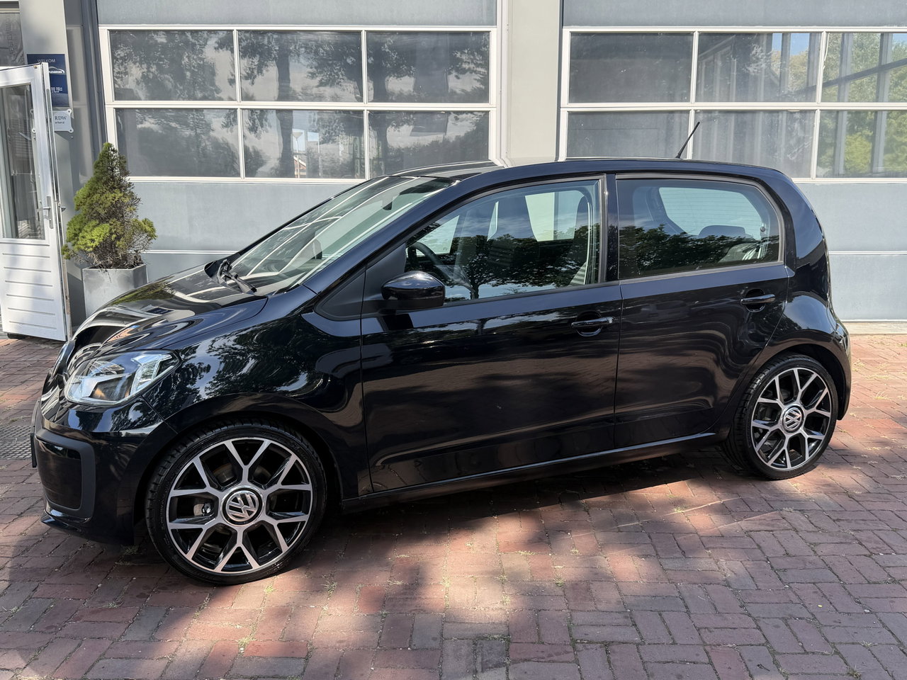 Volkswagen up!
