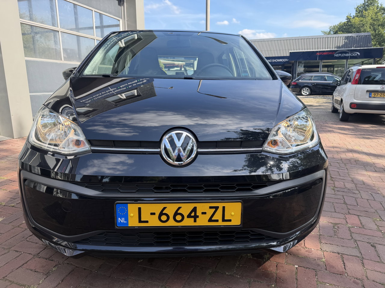 Volkswagen up!