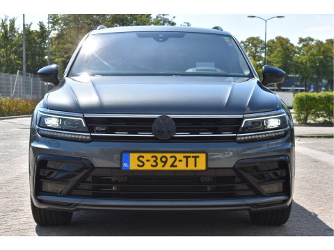 Volkswagen Tiguan 1.5 TSI ACT Highline Business 3x R-Line Blackstyle | HUD | Camera | Carplay | Virtual cockpit | Keyless | Stoelverwarming | Full LED