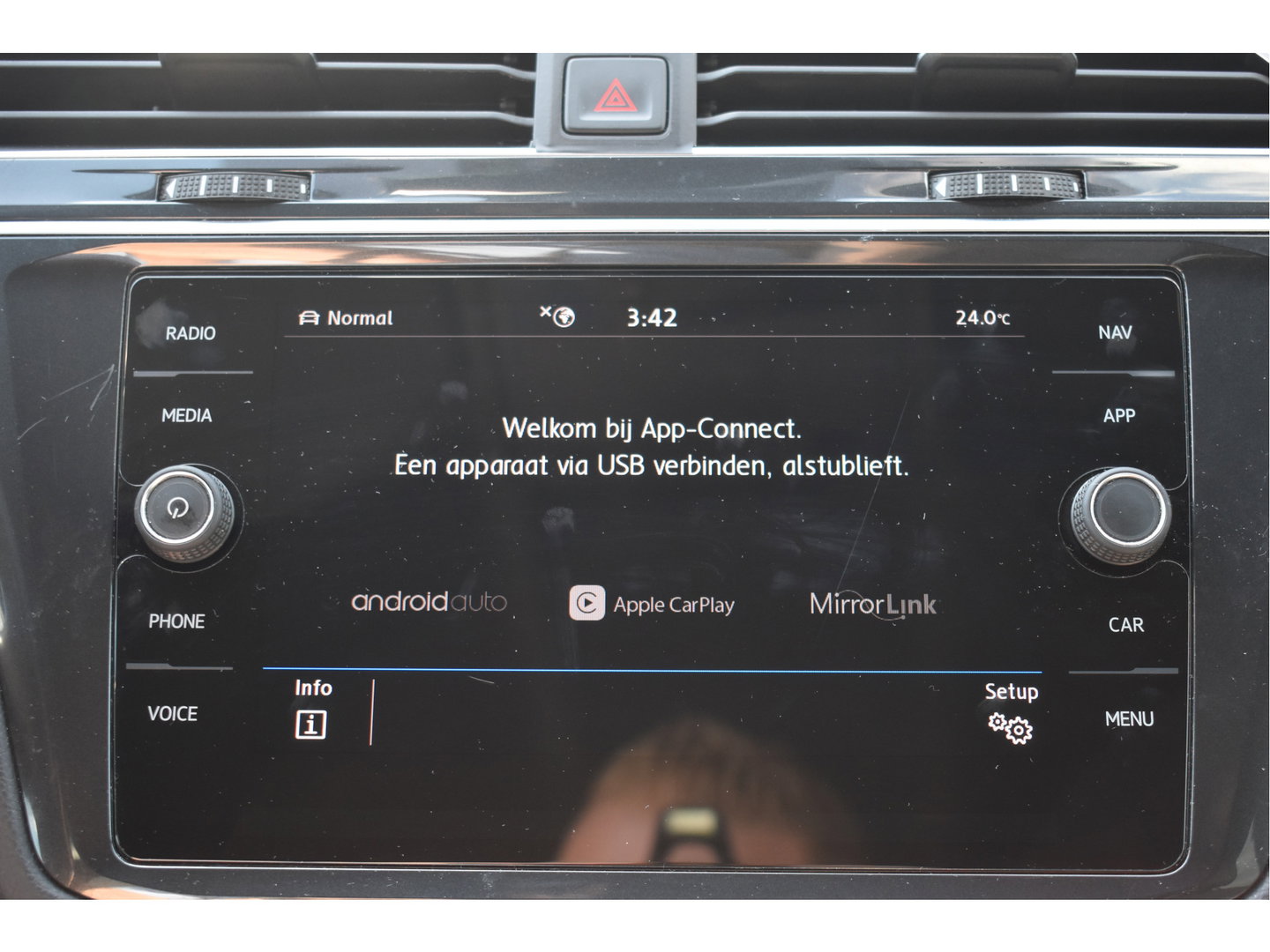 Volkswagen Tiguan 1.5 TSI ACT Highline Business 3x R-Line Blackstyle | HUD | Camera | Carplay | Virtual cockpit | Keyless | Stoelverwarming | Full LED