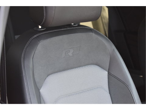 Volkswagen Tiguan 1.5 TSI ACT Highline Business 3x R-Line Blackstyle | HUD | Camera | Carplay | Virtual cockpit | Keyless | Stoelverwarming | Full LED
