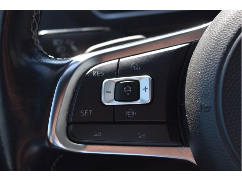 Volkswagen Tiguan 1.5 TSI ACT Highline Business 3x R-Line Blackstyle | HUD | Camera | Carplay | Virtual cockpit | Keyless | Stoelverwarming | Full LED