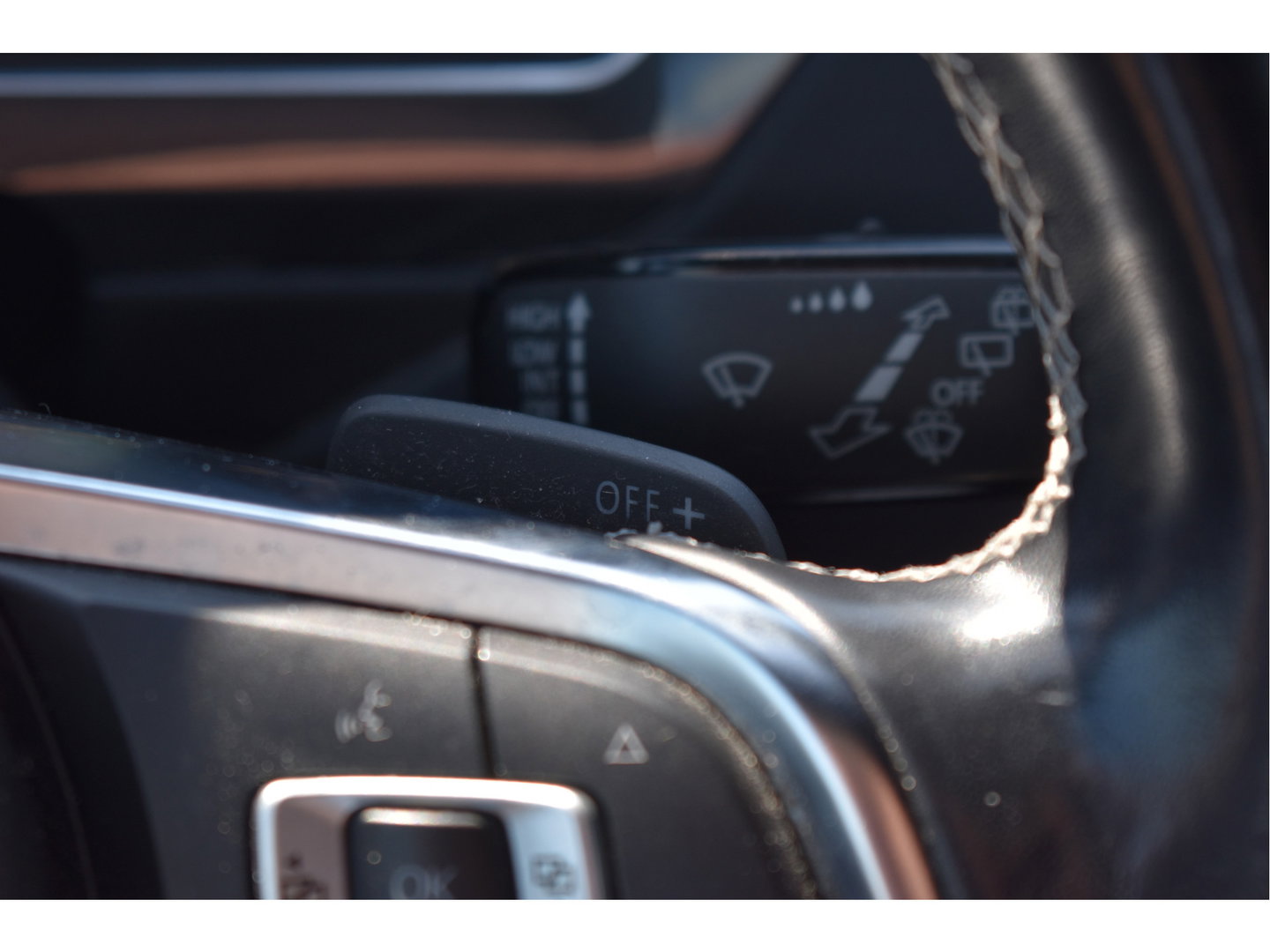 Volkswagen Tiguan 1.5 TSI ACT Highline Business 3x R-Line Blackstyle | HUD | Camera | Carplay | Virtual cockpit | Keyless | Stoelverwarming | Full LED