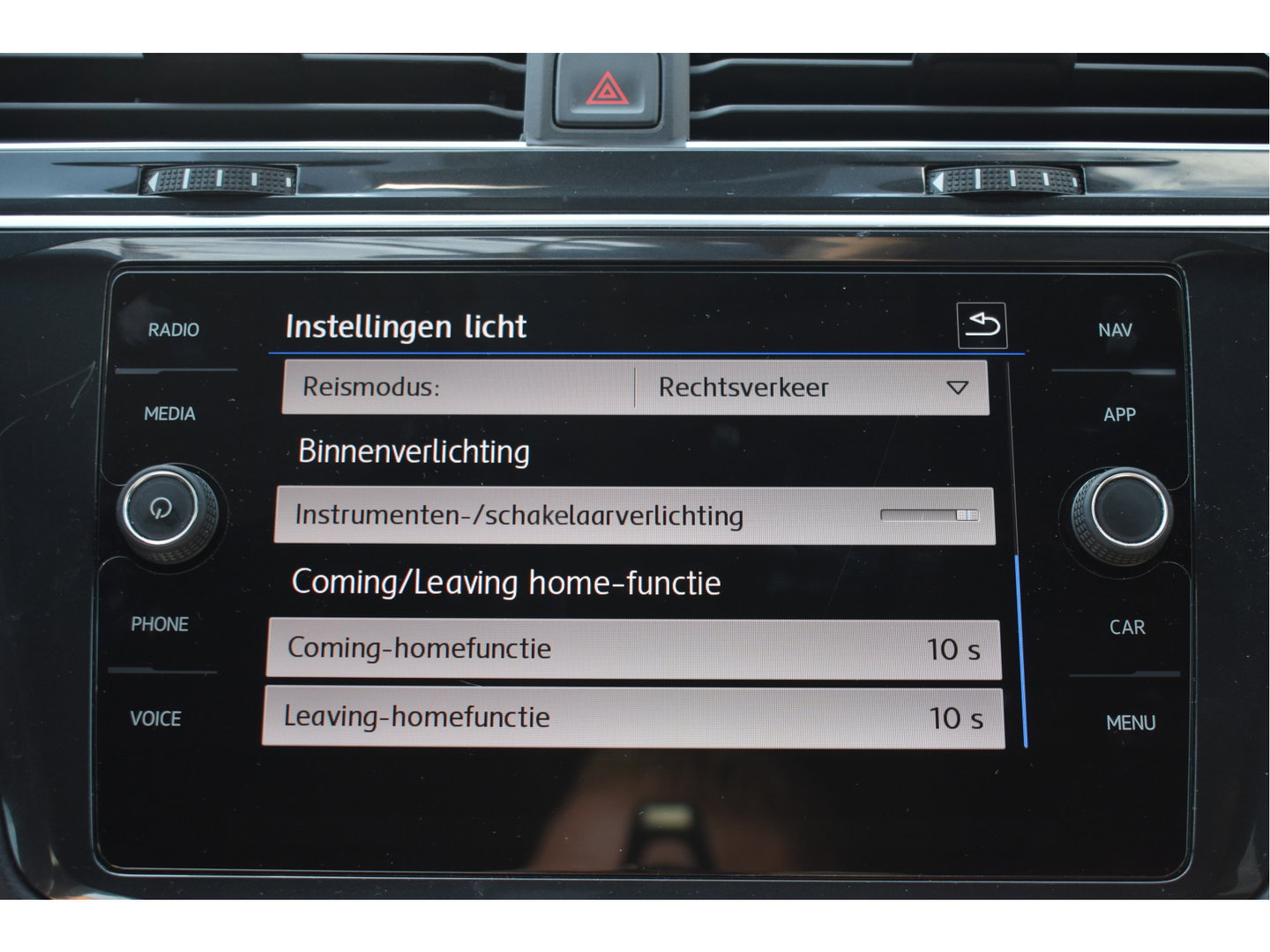 Volkswagen Tiguan 1.5 TSI ACT Highline Business 3x R-Line Blackstyle | HUD | Camera | Carplay | Virtual cockpit | Keyless | Stoelverwarming | Full LED
