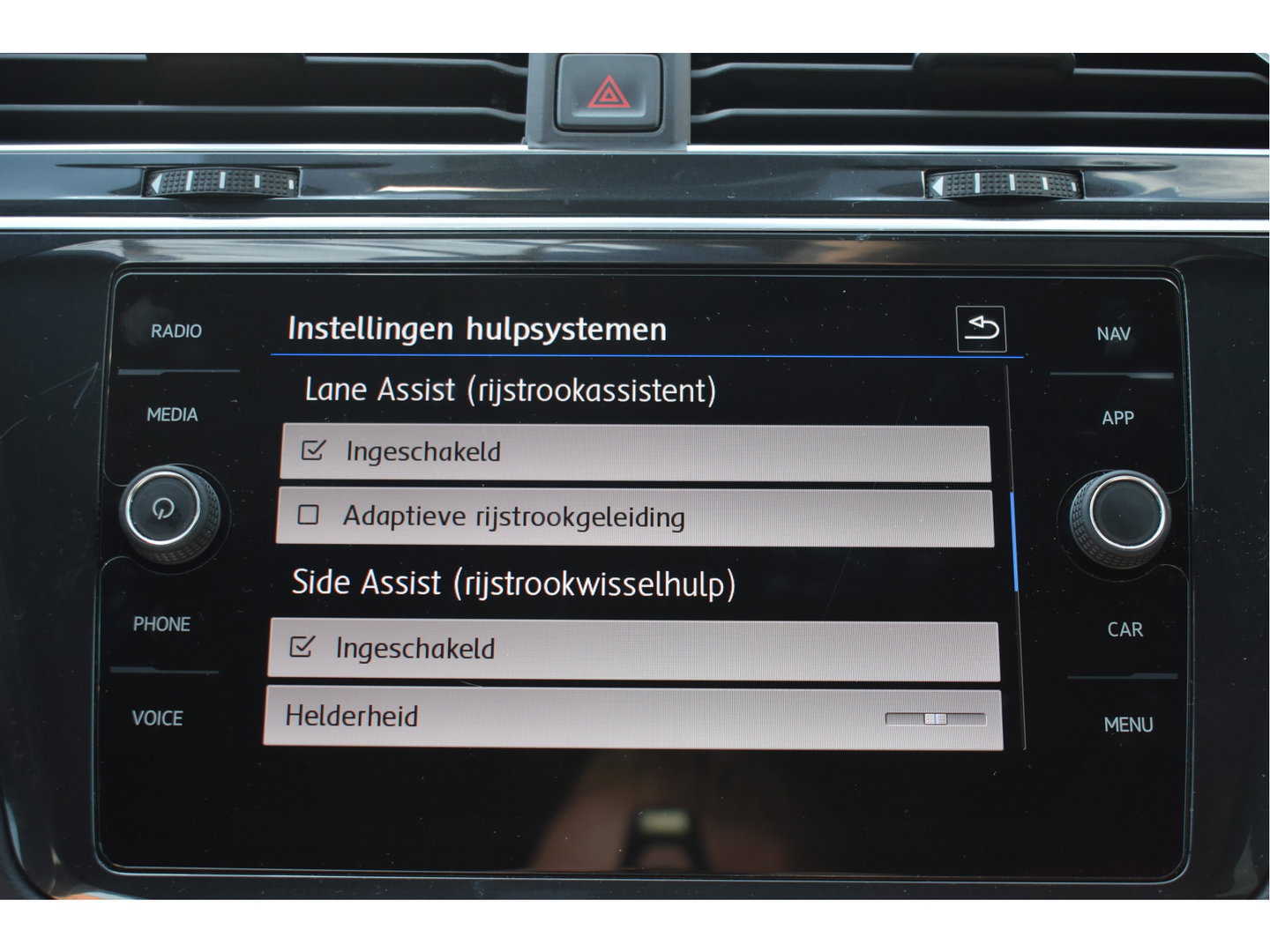 Volkswagen Tiguan 1.5 TSI ACT Highline Business 3x R-Line Blackstyle | HUD | Camera | Carplay | Virtual cockpit | Keyless | Stoelverwarming | Full LED