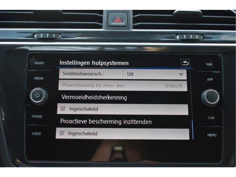Volkswagen Tiguan 1.5 TSI ACT Highline Business 3x R-Line Blackstyle | HUD | Camera | Carplay | Virtual cockpit | Keyless | Stoelverwarming | Full LED