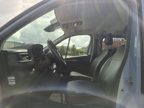 Renault Trafic 2.0 dCi L2H1 DC | Led | Unieke Kleur | 130PK | Cruise |