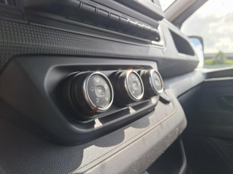 Renault Trafic 2.0 dCi L2H1 DC | Led | Unieke Kleur | 130PK | Cruise |
