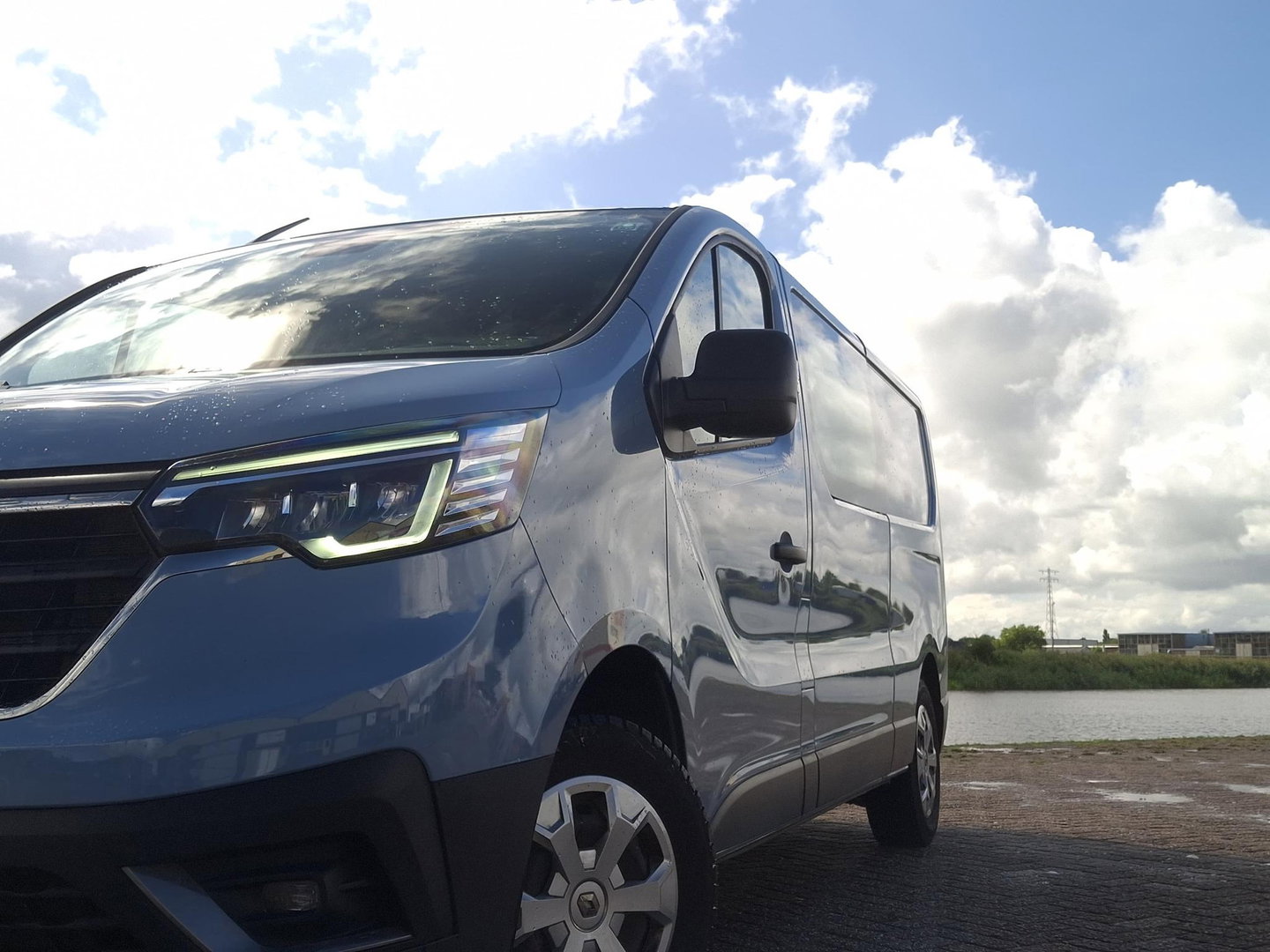 Renault Trafic 2.0 dCi L2H1 DC | Led | Unieke Kleur | 130PK | Cruise |