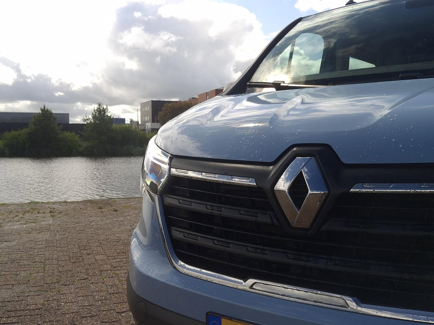 Renault Trafic 2.0 dCi L2H1 DC | Led | Unieke Kleur | 130PK | Cruise |