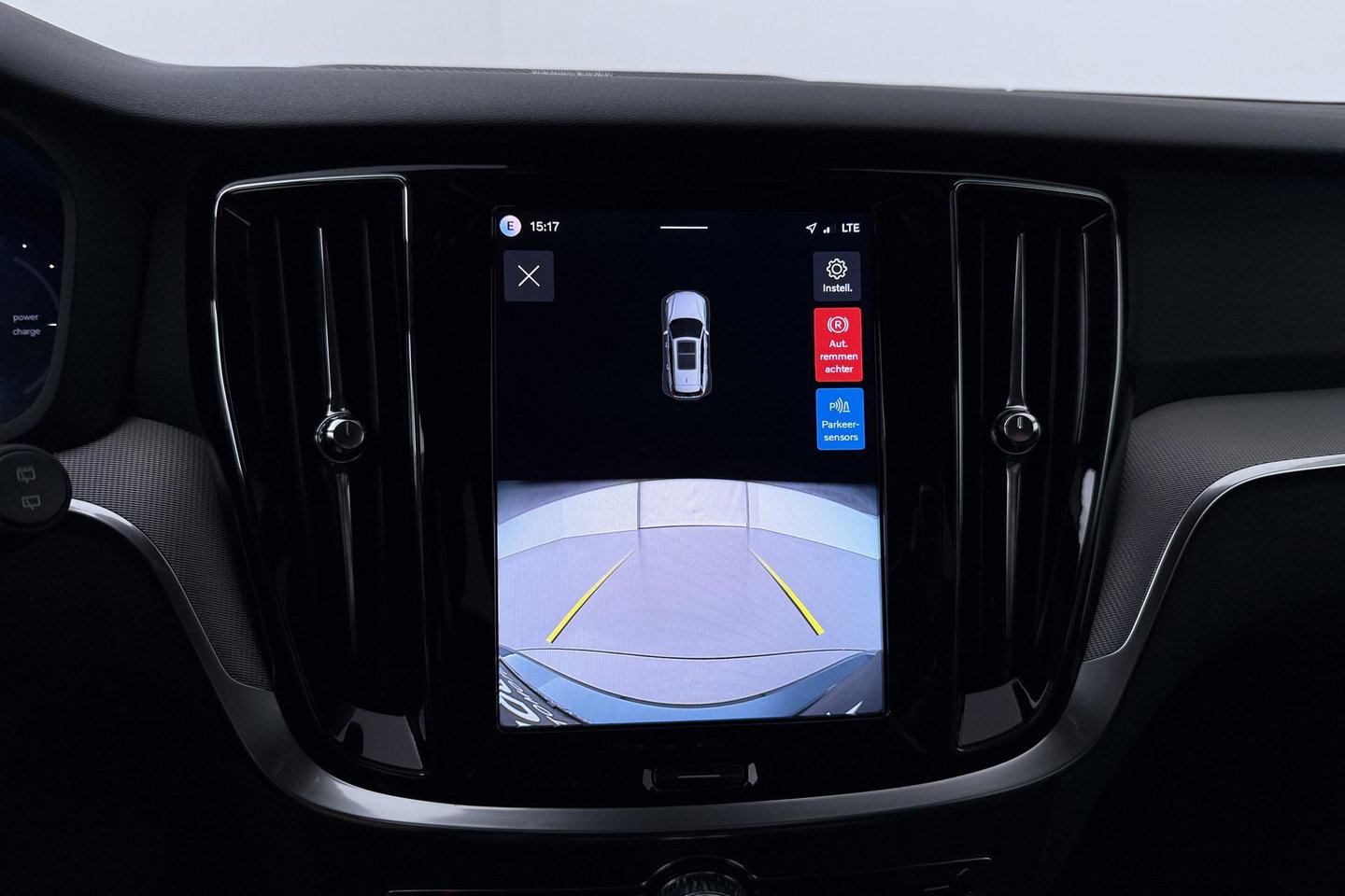 Volvo V60 T8 Plus Dark | Harman/Kardon | Memory | BLIS | Stoel+Stuurverwarming | Camera | Getint Glas | ACC