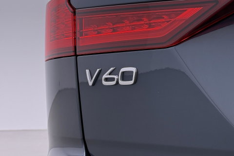 Volvo V60 T8 Plus Dark | Harman/Kardon | Memory | BLIS | Stoel+Stuurverwarming | Camera | Getint Glas | ACC