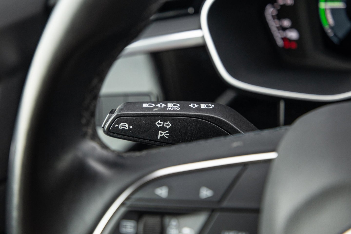 Audi Q3 Sportback 45 TFSI e Edition CRUISE CONTROLE / CARPLAY / DEALER ONDERHOUDEN / AUTOMAAT