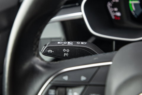 Audi Q3 Sportback 45 TFSI e Edition CRUISE CONTROLE / CARPLAY / DEALER ONDERHOUDEN / AUTOMAAT