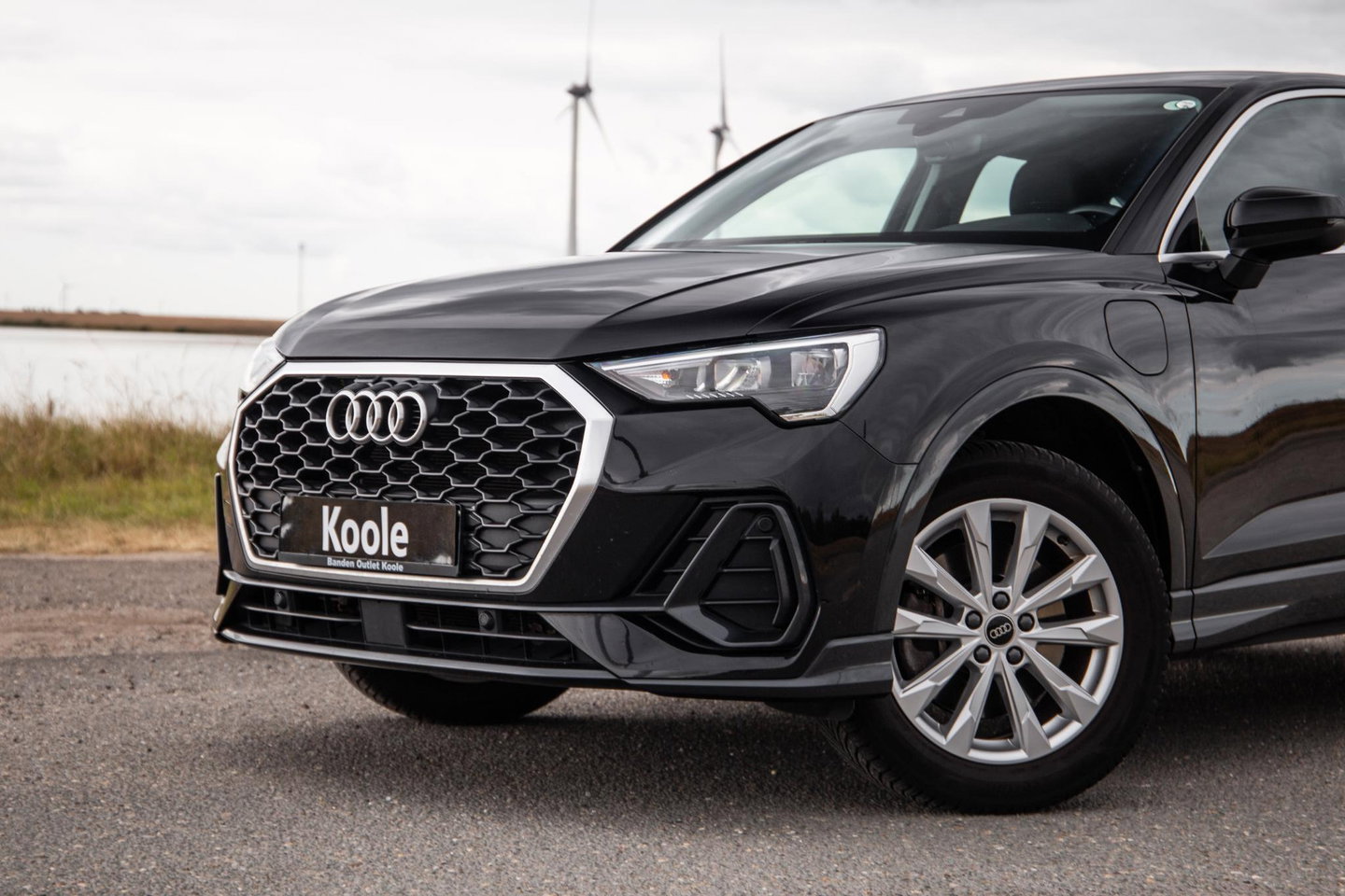 Audi Q3 Sportback 45 TFSI e Edition CRUISE CONTROLE / CARPLAY / DEALER ONDERHOUDEN / AUTOMAAT