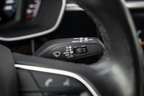 Audi Q3 Sportback 45 TFSI e Edition CRUISE CONTROLE / CARPLAY / DEALER ONDERHOUDEN / AUTOMAAT