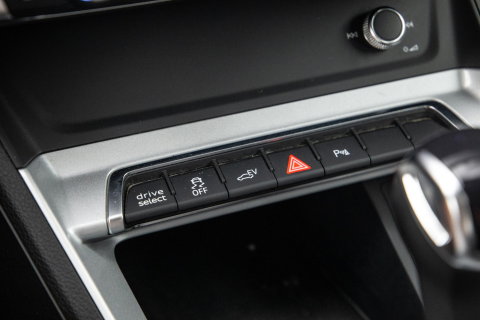 Audi Q3 Sportback 45 TFSI e Edition CRUISE CONTROLE / CARPLAY / DEALER ONDERHOUDEN / AUTOMAAT
