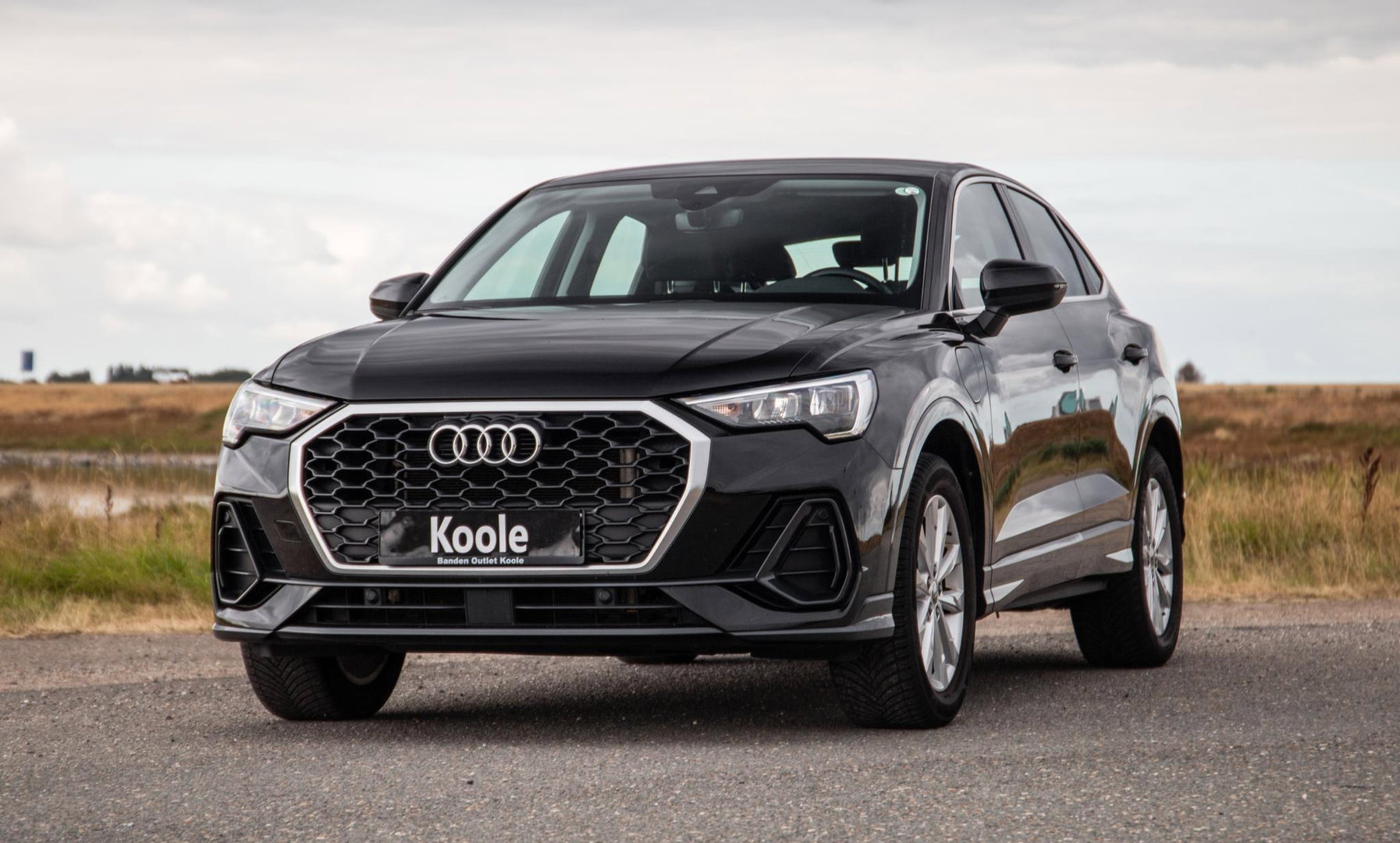 Audi Q3 Sportback 45 TFSI e Edition CRUISE CONTROLE / CARPLAY / DEALER ONDERHOUDEN / AUTOMAAT