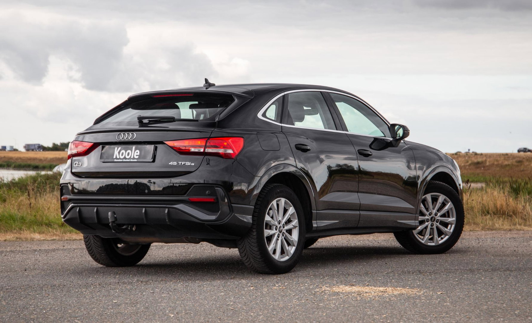 Audi Q3 Sportback 45 TFSI e Edition CRUISE CONTROLE / CARPLAY / DEALER ONDERHOUDEN / AUTOMAAT