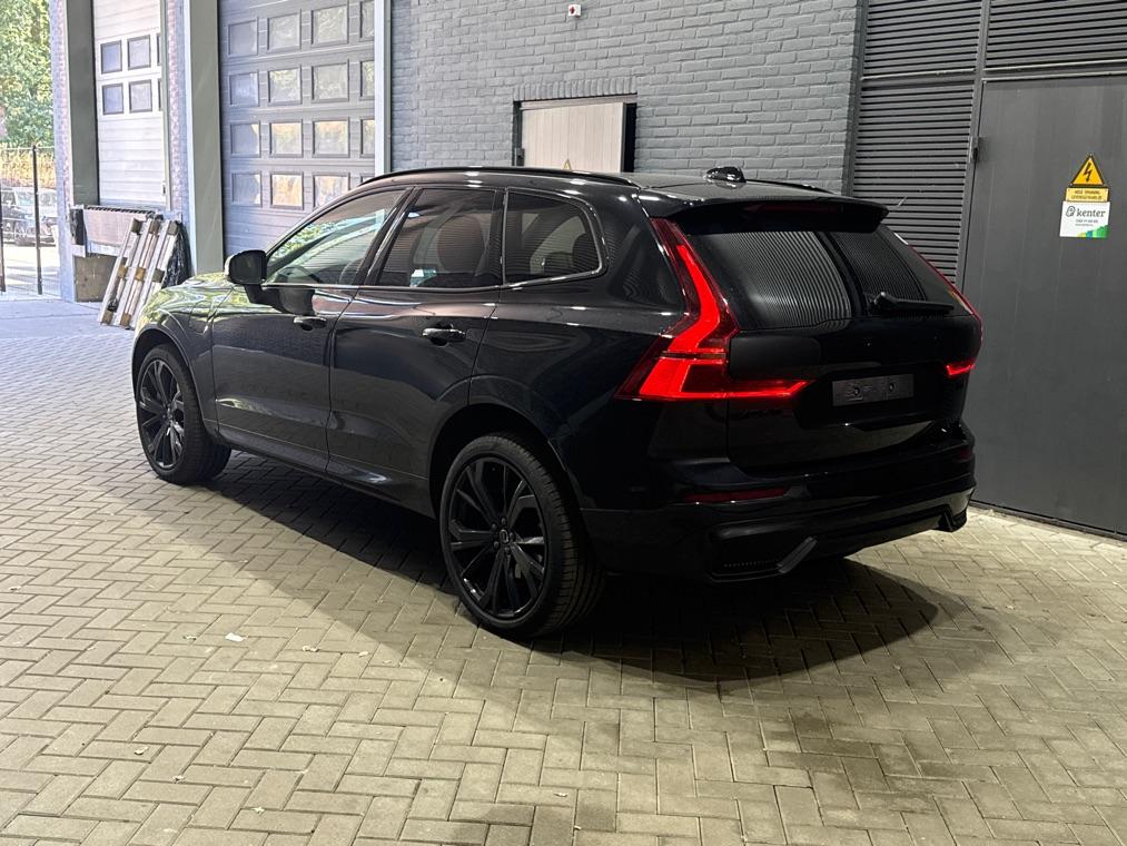 Volvo XC60 2.0 T6 Plug-in hybrid AWD Ultra Black Edition | Luchtvering | Bowers & Wilkins | Panoramadak | Stoelventilatie