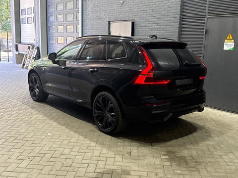 Volvo XC60 2.0 T6 Plug-in hybrid AWD Ultra Black Edition | Luchtvering | Bowers & Wilkins | Panoramadak | Stoelventilatie