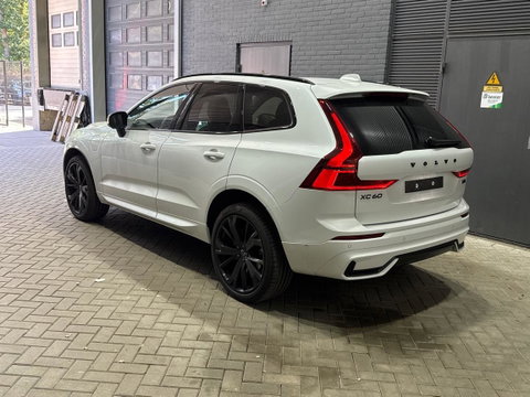 Volvo XC60 T6 Plug-in hybrid Plus Black Edition | Luchtvering | Stoelventilatie | Bowers & Wilkins | Head-up | Stoelventilatie