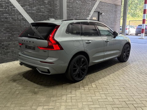 Volvo XC60 2.0 T6 Plug-in hybrid AWD Plus Black Edition | Panoramadak | Harman/Kardon | 360-Camera | Head-Up
