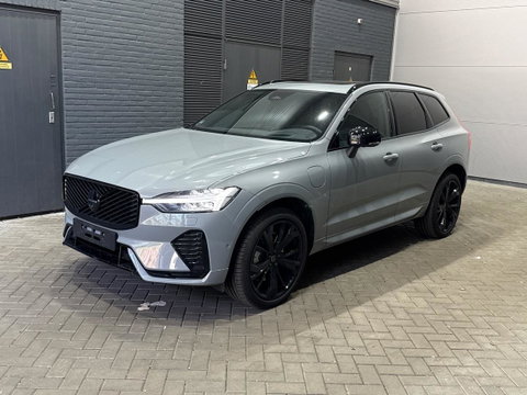 Volvo XC60 2.0 T6 Plug-in hybrid AWD Plus Black Edition | Panoramadak | Harman/Kardon | 360-Camera | Head-Up