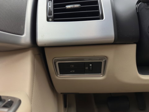 Jaguar XF Sportbrake 2.2D S Aut. *PANO | LEATHER | XENON | HEATED-COMFORTSEATS | CAMERA | NAVI-FULLMAP | KEYLESS | PRIVACY-GLASS | ECC | PDC | CRUISE | 17''ALU | TOWBAR*