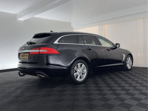 Jaguar XF Sportbrake 2.2D S Aut. *PANO | LEATHER | XENON | HEATED-COMFORTSEATS | CAMERA | NAVI-FULLMAP | KEYLESS | PRIVACY-GLASS | ECC | PDC | CRUISE | 17''ALU | TOWBAR*