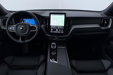 Volvo XC60 2.0 T6 Plug-in hybrid AWD Plus Black Edition | Panoramadak | Harman/Kardon | 21 Inch | 360-camera