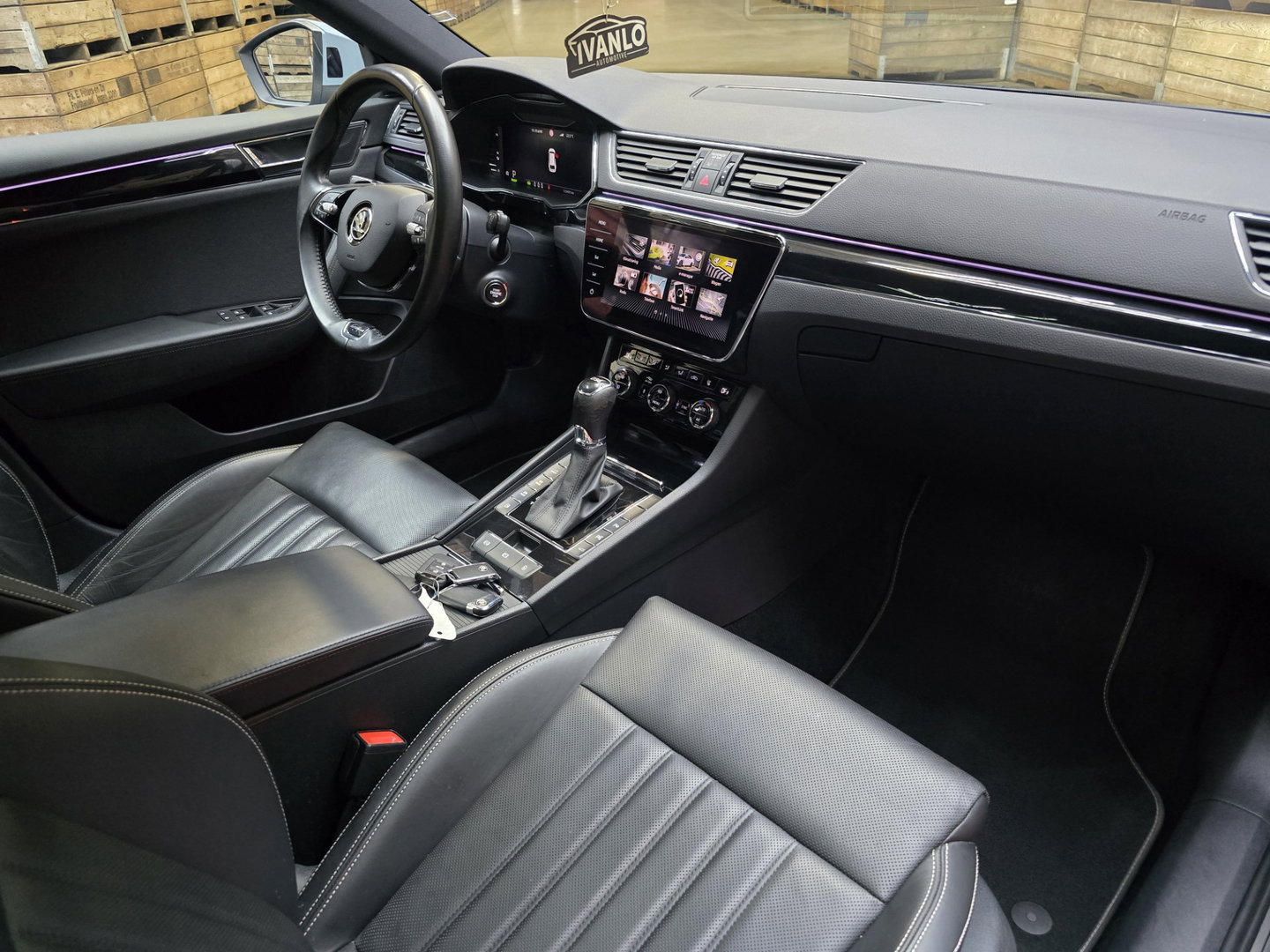 Škoda Superb Combi 1.4 TSI iV Sportline Business PHEV L&K Pano Leder 360 Navi Clima Trekhaak 18"LM