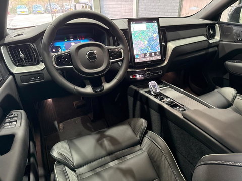 Volvo XC60 2.0 T6 Plug-in hybrid AWD Plus Black Edition | Harman/Kardon | Panoramadak | Pilot Assist | 21 Inch