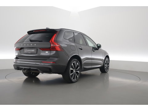 Volvo XC60 2.0 T8 Plug-in hybrid AWD Ultimate Dark | SOH 99,9% | Pano | Trekhaak | Head-up | Sport Stoelen | 360 camera |