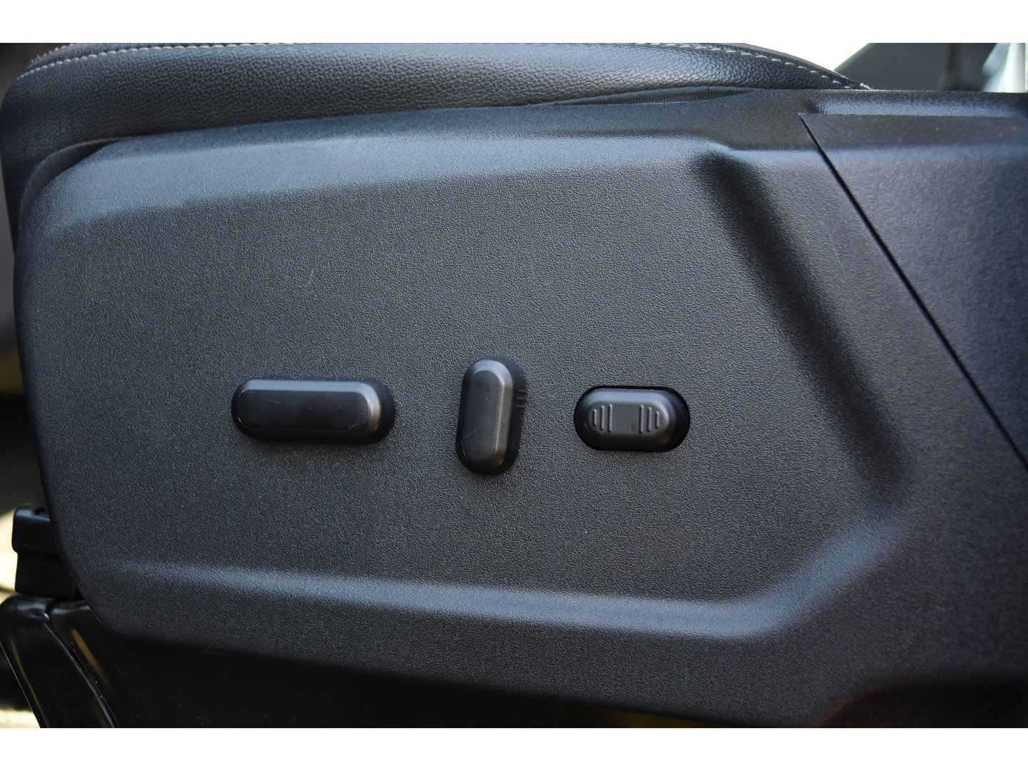 Ford Transit Custom 300 2.0 TDCI L1H1 Limited DC PB Edition Camera, Cruise, Carplay, LED, Leder, 2 x Schuifdeur, Stoelverwarming, Sensoren, Automaat, Uniek!