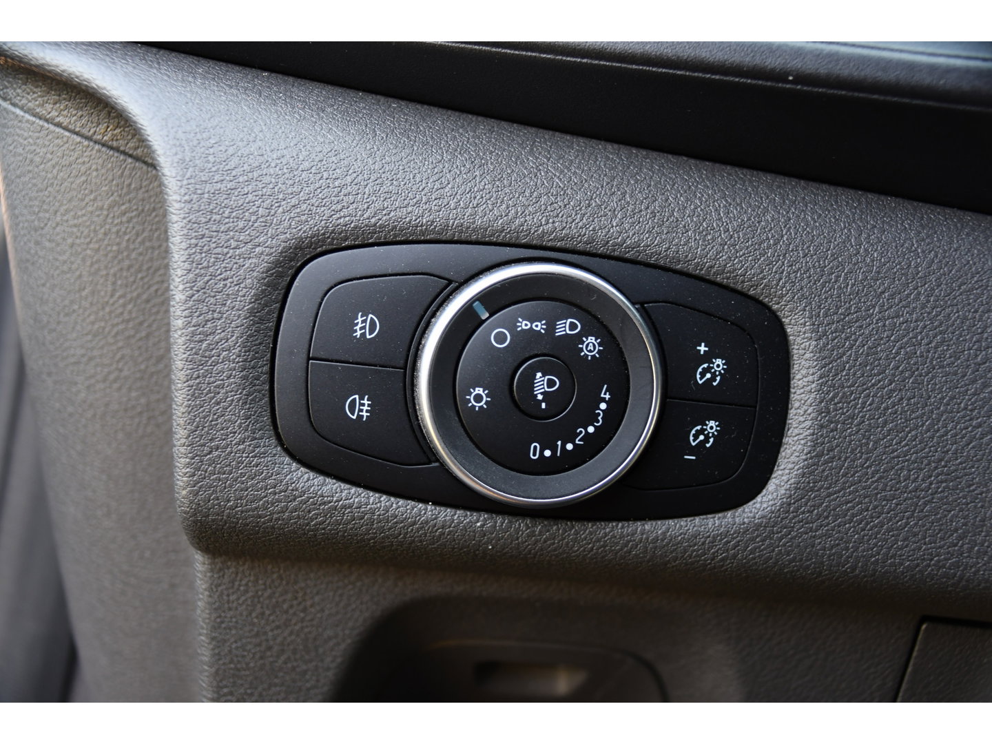 Ford Transit Custom 300 2.0 TDCI L1H1 Limited DC PB Edition Camera, Cruise, Carplay, LED, Leder, 2 x Schuifdeur, Stoelverwarming, Sensoren, Automaat, Uniek!