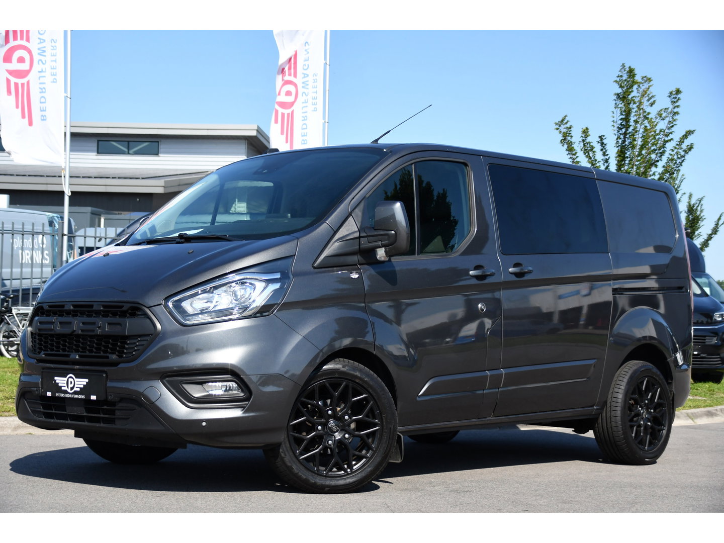 Ford Transit Custom 300 2.0 TDCI L1H1 Limited DC PB Edition Camera, Cruise, Carplay, LED, Leder, 2 x Schuifdeur, Stoelverwarming, Sensoren, Automaat, Uniek!