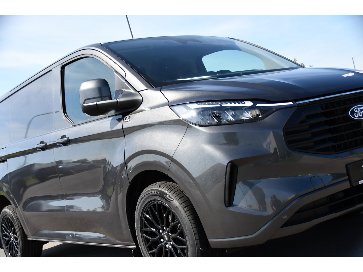 Ford Transit Custom 300 2.0 TDCI L1H1 Limited PB Edition Virtual, Adaptieve Cruise, Camera, Carplay, LED, Automaat, 170pk, 2 x Schuifdeur, Stoelverwarming, NAVI, Uniek!